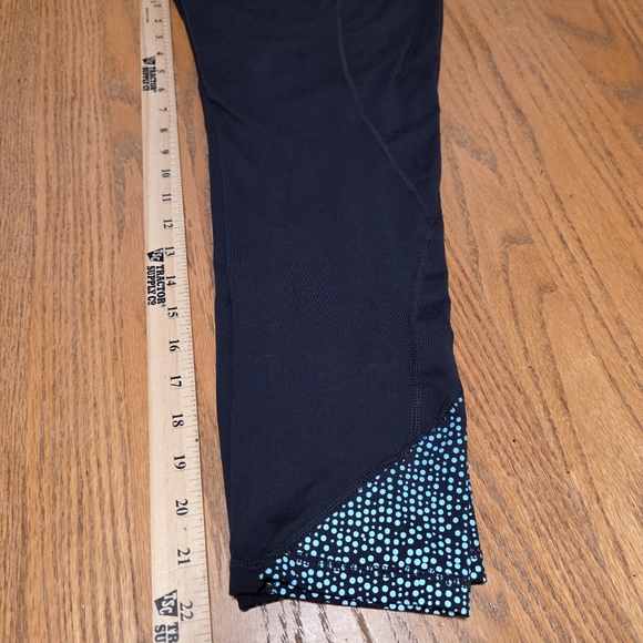 Tangerine Gray With Teal Accents Yoga Workout Pants Capris Women's Size M - Picture 10 of 12